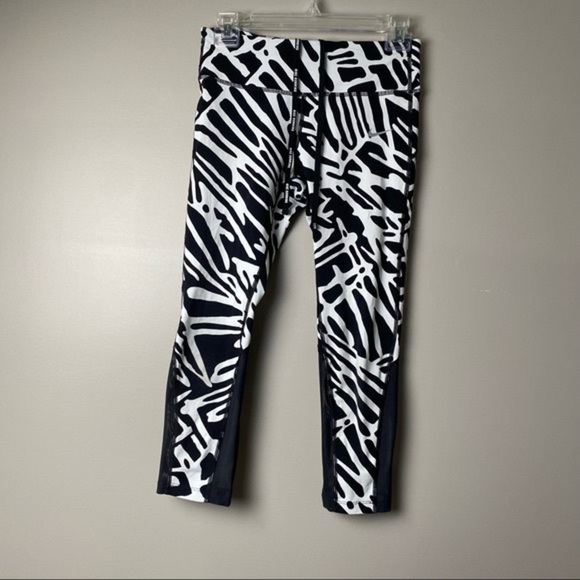 Nike dri -fit Women’s Size S - Picture 1 of 8